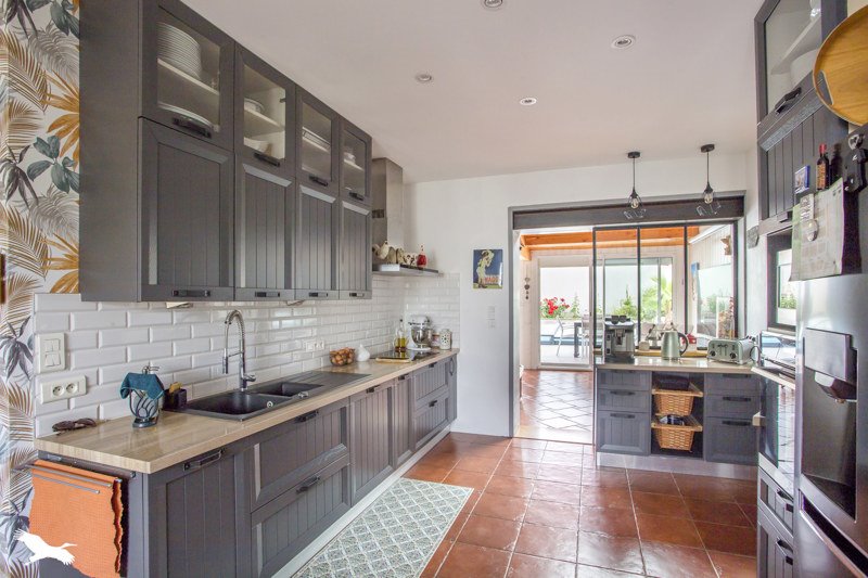 Vente Maison ANDILLY - 6 pièces -180 m² - (17230)