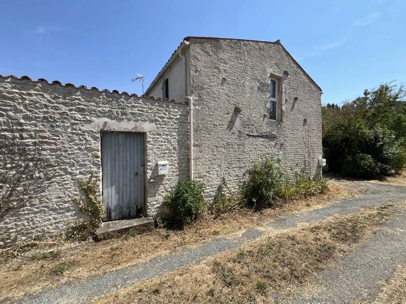 Vente Immeuble NUAILLE D AUNIS - -  77 m² - (17540)