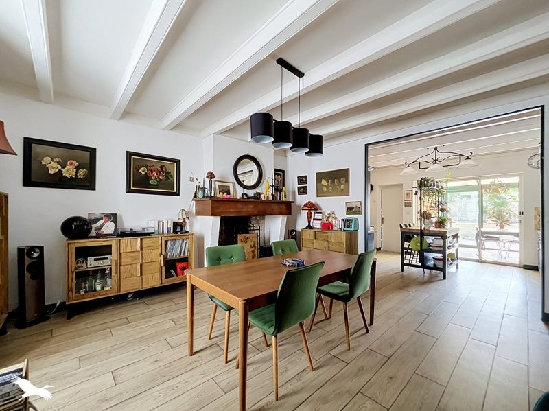 Maison 5 pièces 185 m² · à Saint-Jean-de-Liversay · 185 m² · 324 000 €