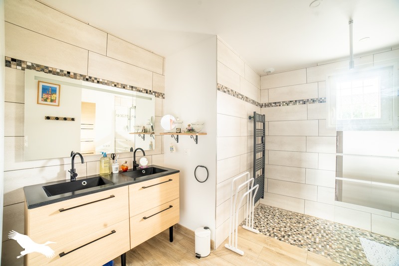 Vente Maison Saint-Jean-de-Liversay - 6 pièces -120 m² - (17170)