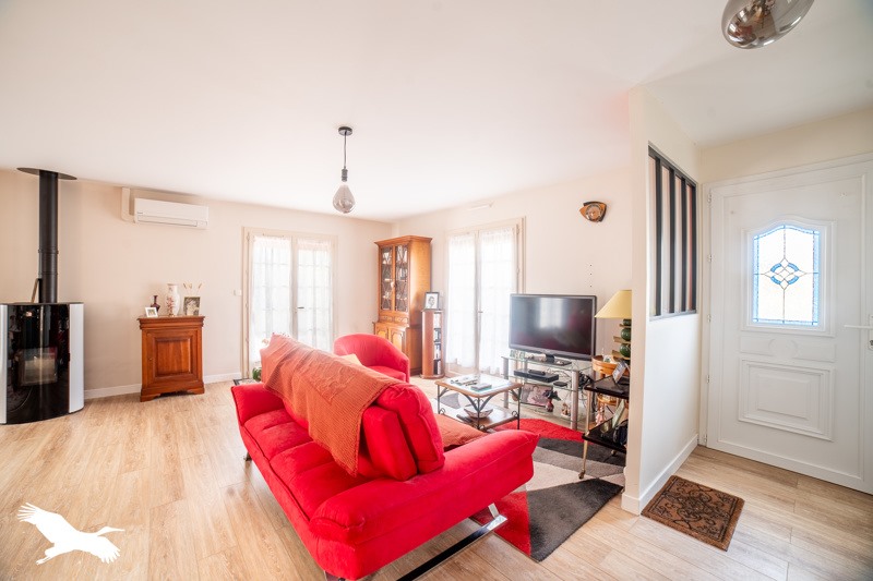 Vente Maison Saint-Jean-de-Liversay - 6 pièces -120 m² - (17170)