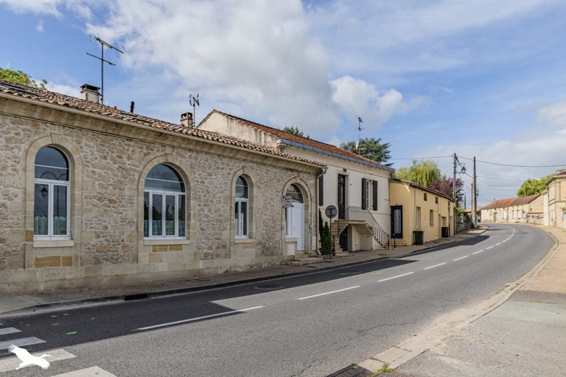 Vente Maison ST JEAN DE BLAIGNAC - 5 pièces -140 m² - (33420)