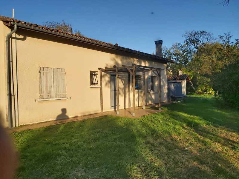 Vente Maison ST JEAN DE BLAIGNAC - 3 pièces -100 m² - (33420)