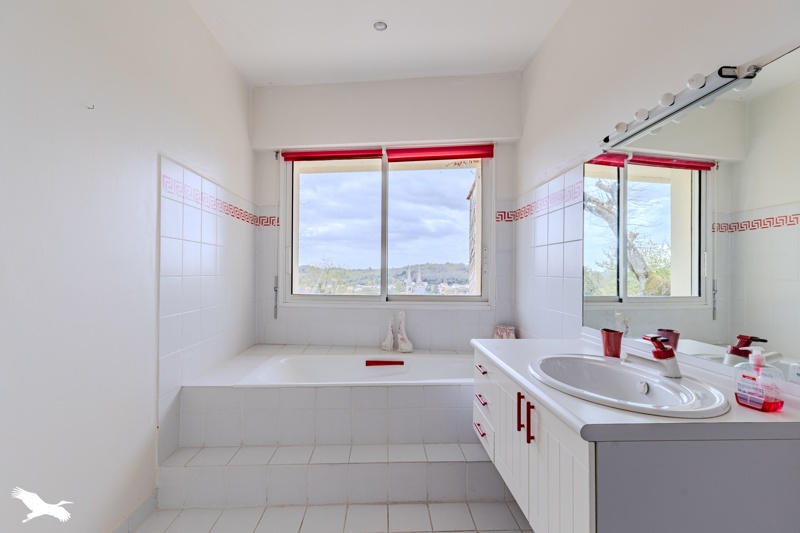 Vente Maison BRANNE - 4 pièces -232 m² - (33420)