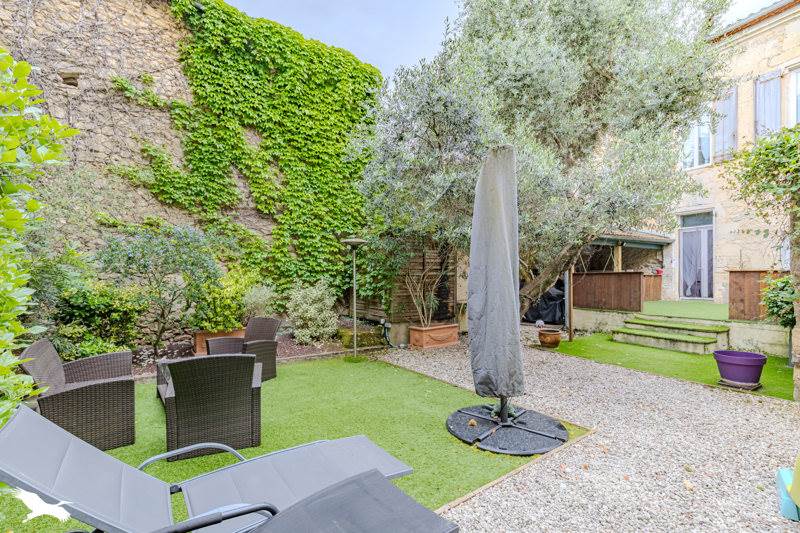 Vente Maison RAUZAN - 5 pièces -195 m² - (33420)