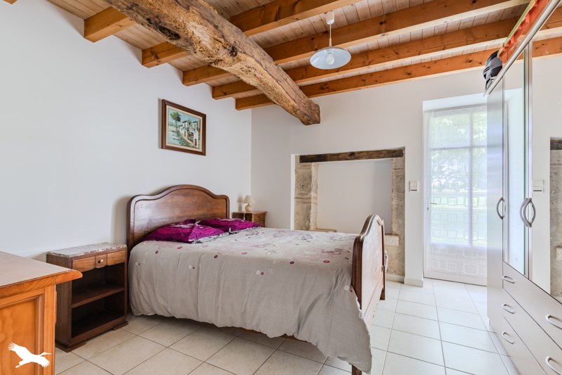Vente Maison CAUMONT - 4 pièces -99 m² - (33540)