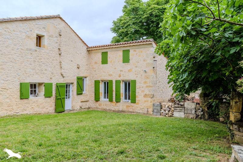 Vente Maison ST AUBIN DE BRANNE - 8 pièces -274 m² - (33420)