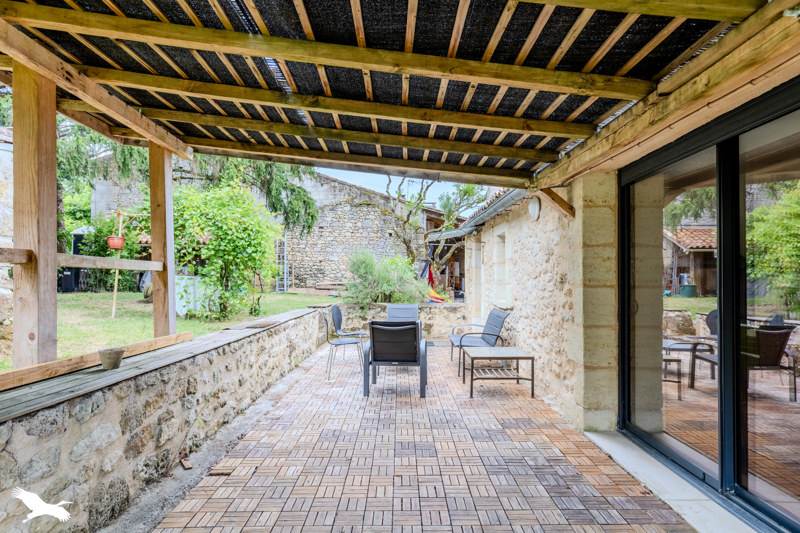 Vente Maison ST AUBIN DE BRANNE - 8 pièces -274 m² - (33420)