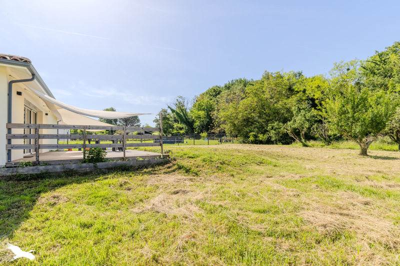 Vente Maison LUGAIGNAC - 5 pièces -120 m² - (33420)