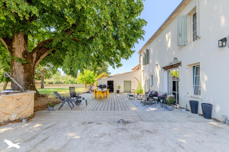 Vente Maison BLASIMON - 4 pièces -196 m² - (33540)