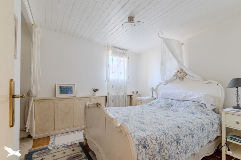 Vente Maison ROMAGNE - 7 pièces -236 m² - (33760)