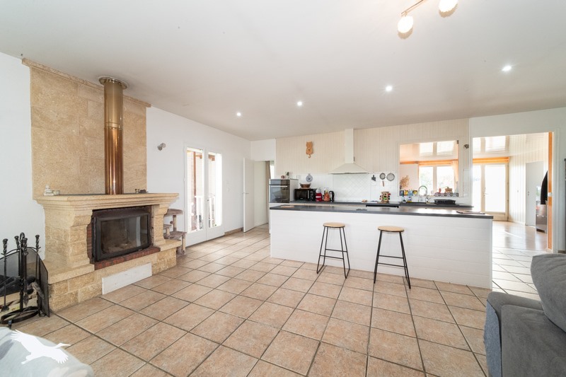 Vente Maison Guillac - 5 pièces -185 m² - (33420)