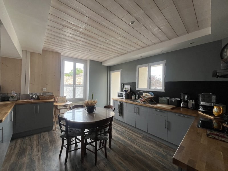 Vente Maison Grézillac - 3 pièces -106 m² - (33420)