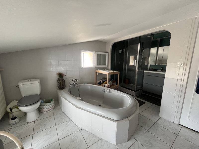 Vente Maison Grézillac - 3 pièces -106 m² - (33420)