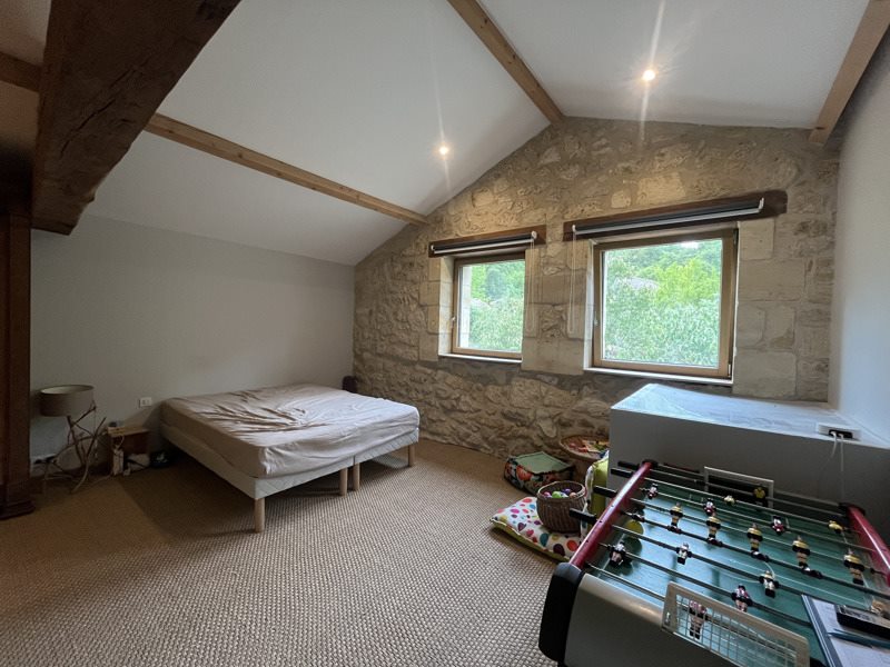 Vente Maison Grézillac - 5 pièces -165 m² - (33420)
