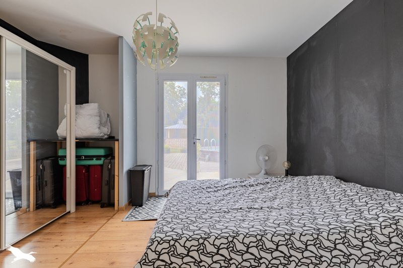 Vente Maison Lugaignac - 7 pièces -199 m² - (33420)