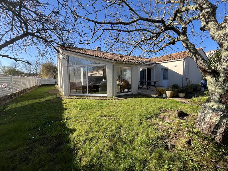 Vente Maison LA ROCHE SUR YON - 5 pièces -129 m² - (85000)