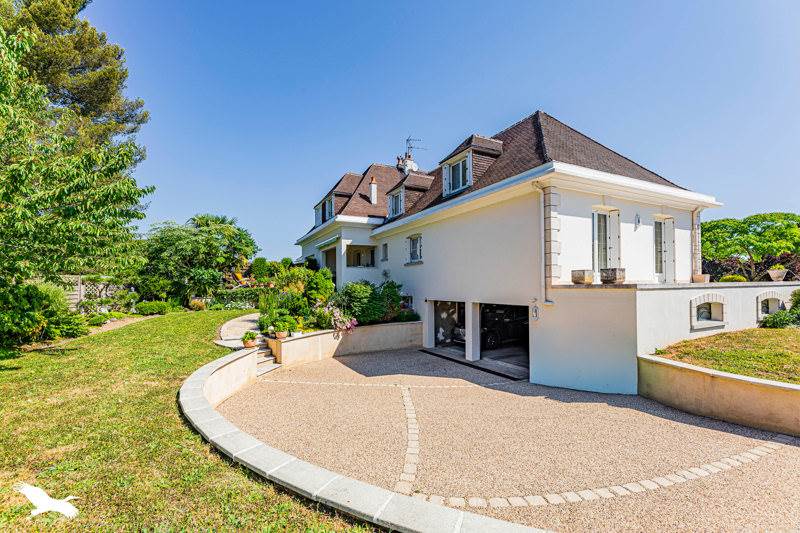 Vente Maison CHAMBRAY LES TOURS - 8 pièces -185 m² - (37170)