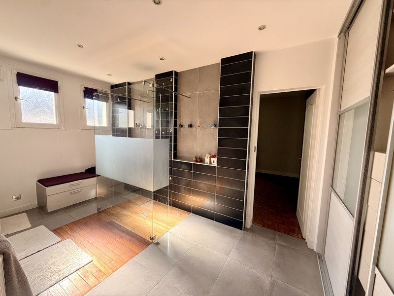 Vente Maison CHAMBRAY LES TOURS - 11 pièces -264 m² - (37170)
