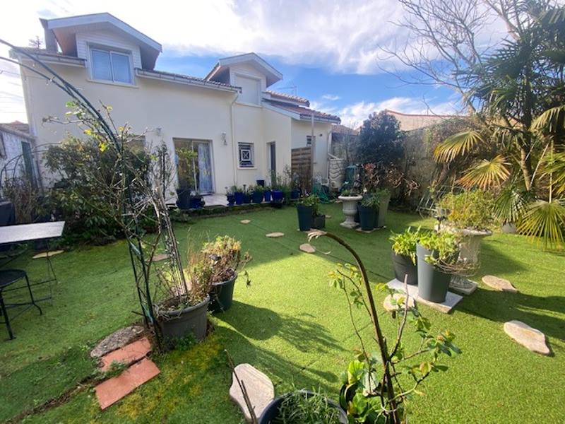 Vente Maison LE BOUSCAT - 5 pièces -122 m² - (33110)