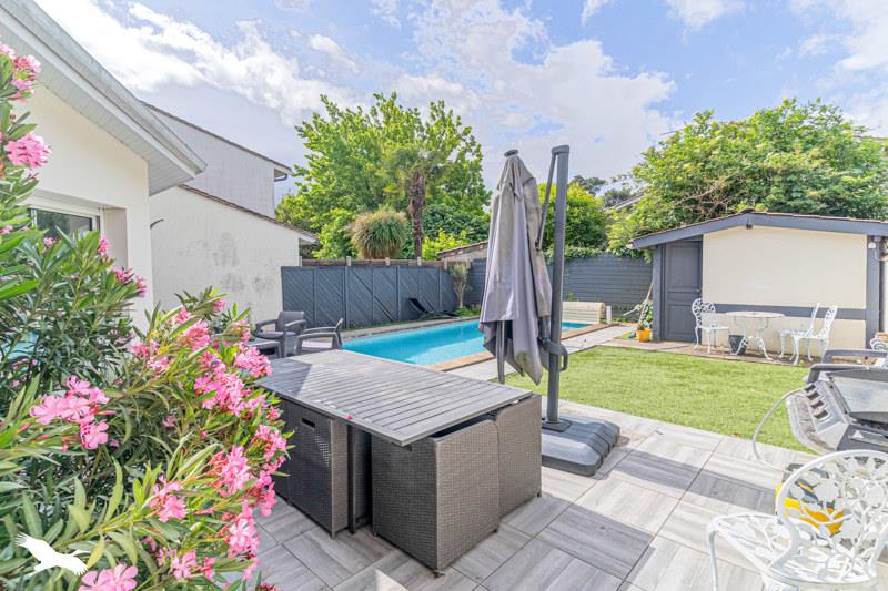 Vente Maison BORDEAUX - 6 pièces -135 m² - (33200)