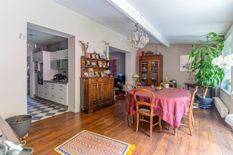 Vente Maison LE BOUSCAT - 5 pièces -108 m² - (33110)