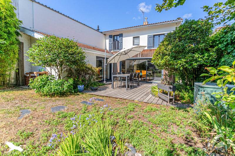 Vente Maison BORDEAUX - 8 pièces -155 m² - (33200)