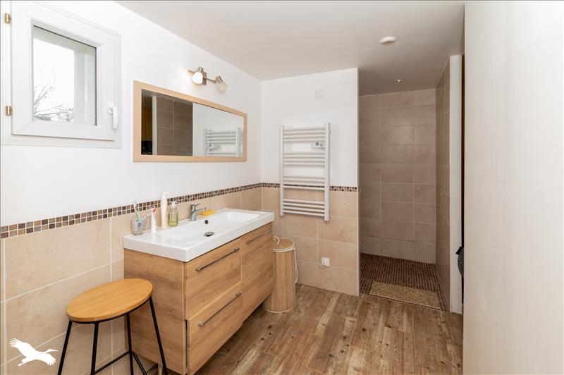 Vente Maison QUEYRAC - 7 pièces -240 m² - (33340)