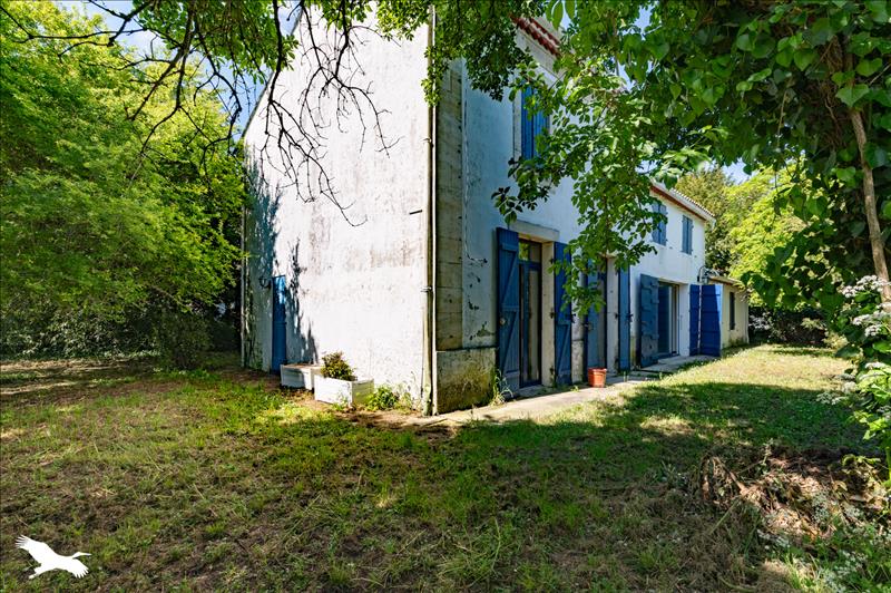 Vente Maison JAU DIGNAC ET LOIRAC - 6 pièces -166 m² - (33590)