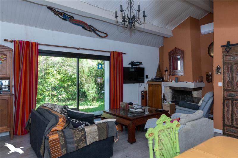 Vente Maison JAU DIGNAC ET LOIRAC - 5 pièces -149 m² - (33590)
