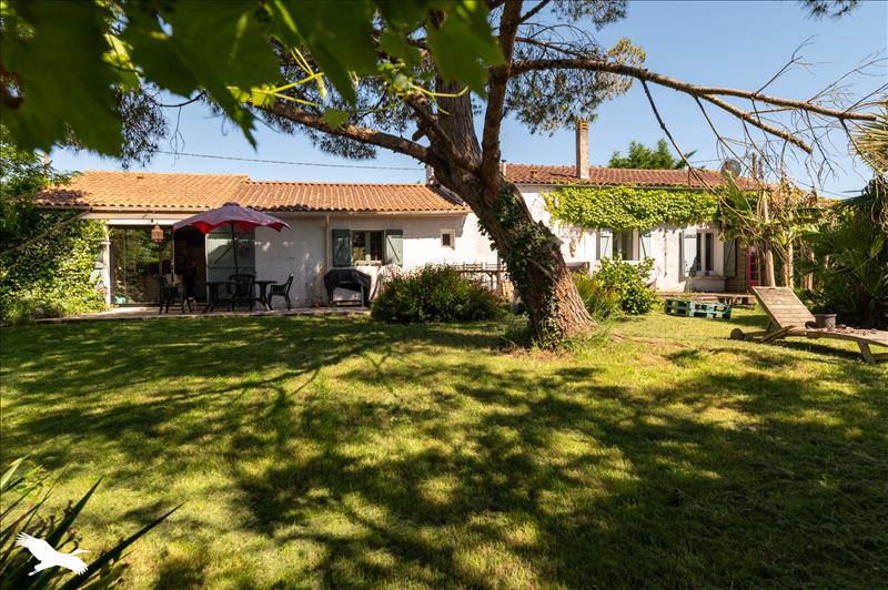 Vente Maison JAU DIGNAC ET LOIRAC - 5 pièces -149 m² - (33590)