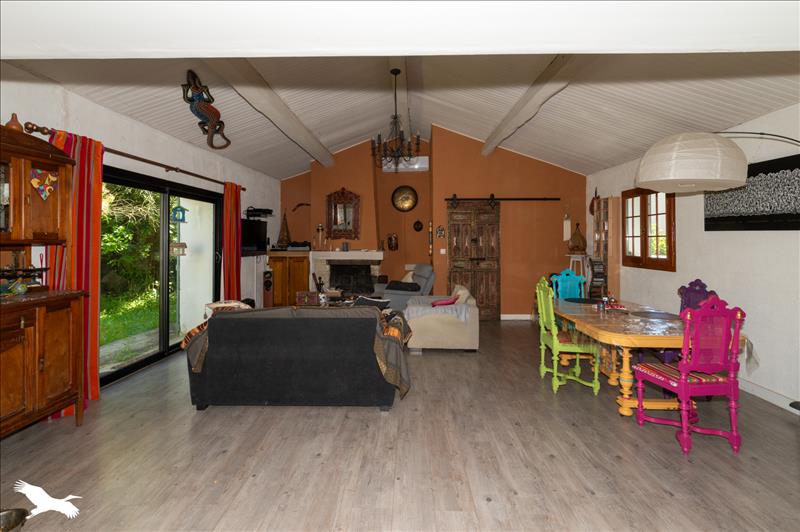 Vente Maison JAU DIGNAC ET LOIRAC - 5 pièces -149 m² - (33590)