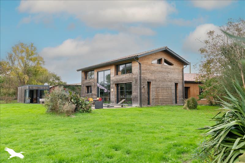 Vente Maison ST VIVIEN DE MEDOC - 5 pièces -220 m² - (33590)