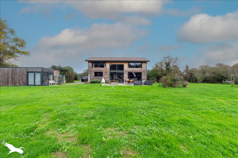 Vente Maison ST VIVIEN DE MEDOC - 5 pièces -220 m² - (33590)
