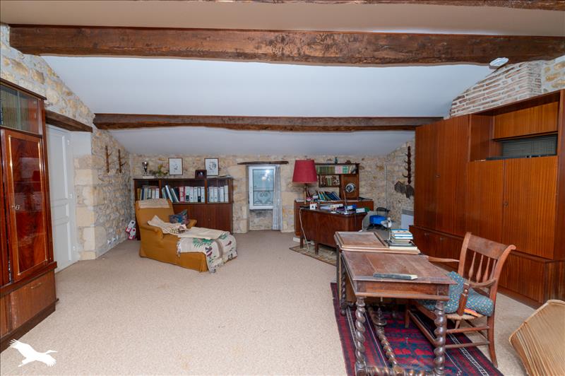 Vente Maison LESPARRE MEDOC - 6 pièces -204 m² - (33340)