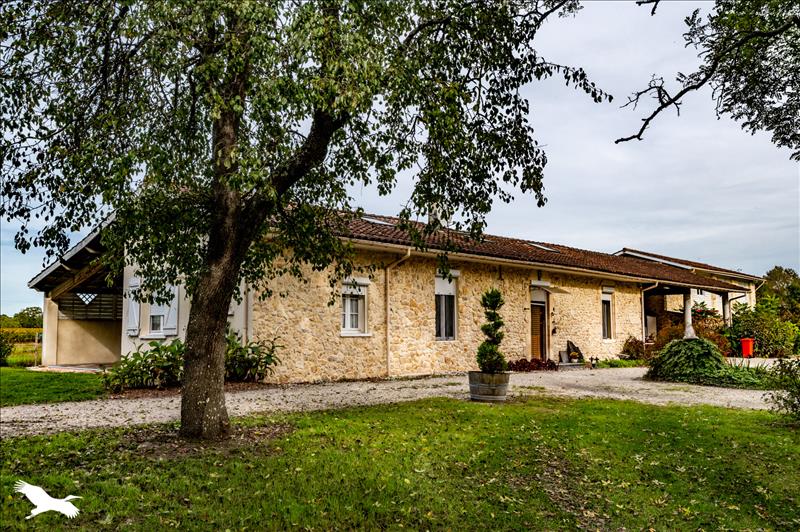 Vente Maison QUEYRAC - 5 pièces -140 m² - (33340)