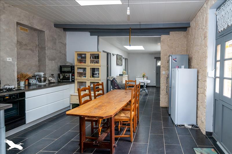 Vente Maison QUEYRAC - 5 pièces -140 m² - (33340)