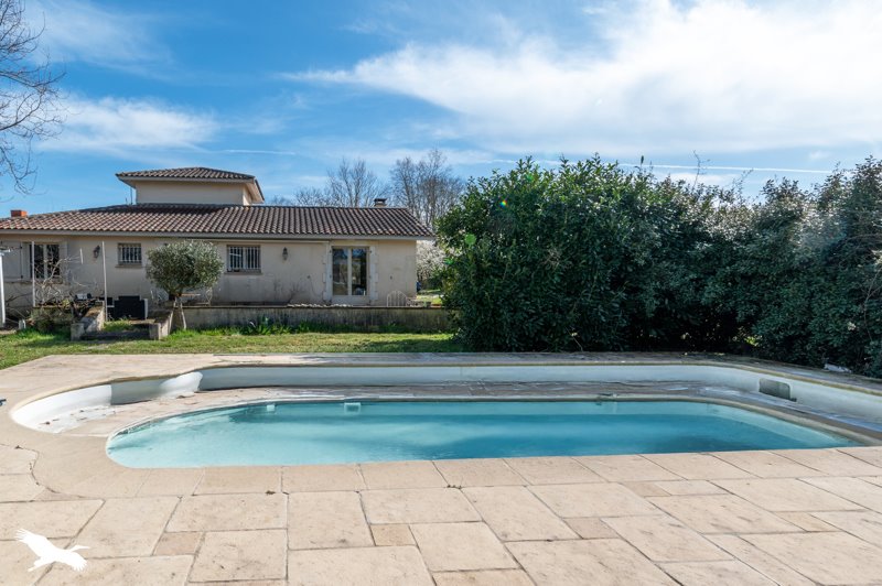 Vente Maison LESPARRE MEDOC - 6 pièces -140 m² - (33340)