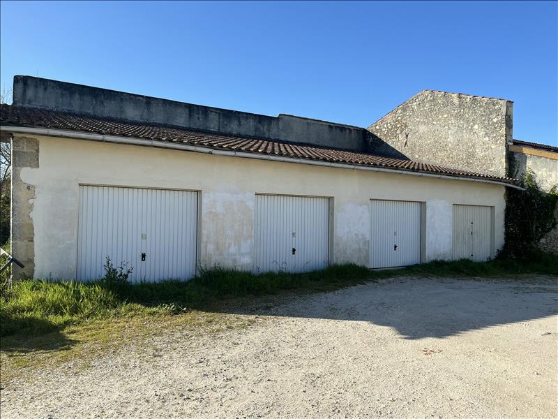Vente Parking LESPARRE MEDOC - -  846 m² - (33340)