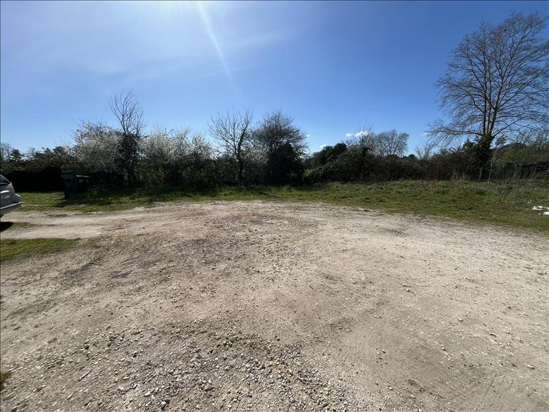 Vente Parking LESPARRE MEDOC - -  846 m² - (33340)