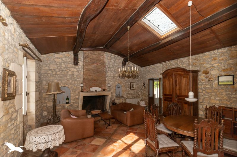 Vente Maison QUEYRAC - 6 pièces -142 m² - (33340)