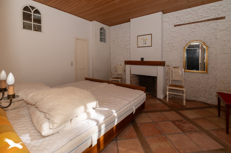 Vente Maison QUEYRAC - 6 pièces -142 m² - (33340)