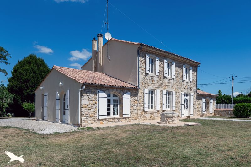 Vente Maison GAILLAN EN MEDOC - 8 pièces -231 m² - (33340)