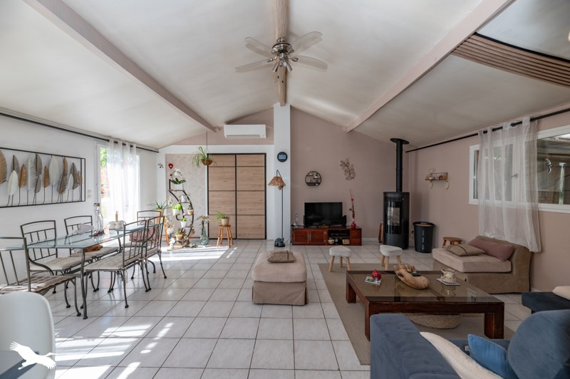 Vente Maison GAILLAN EN MEDOC - 13 pièces -398 m² - (33340)