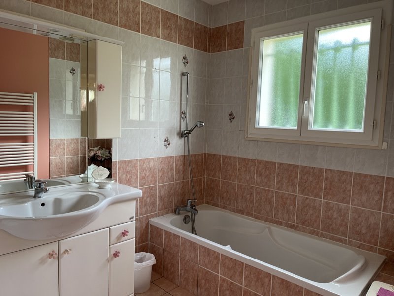 Vente Maison ORDONNAC - 5 pièces -100 m² - (33340)