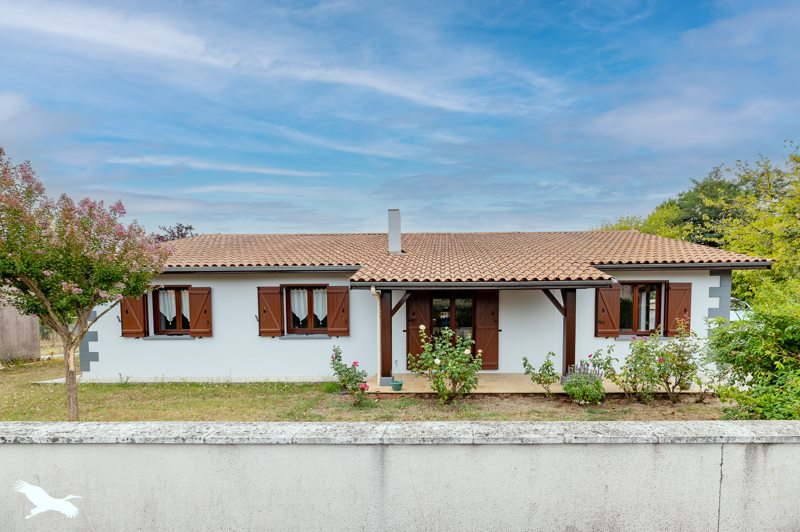 Vente Maison LESPARRE MEDOC - 7 pièces -151 m² - (33340)