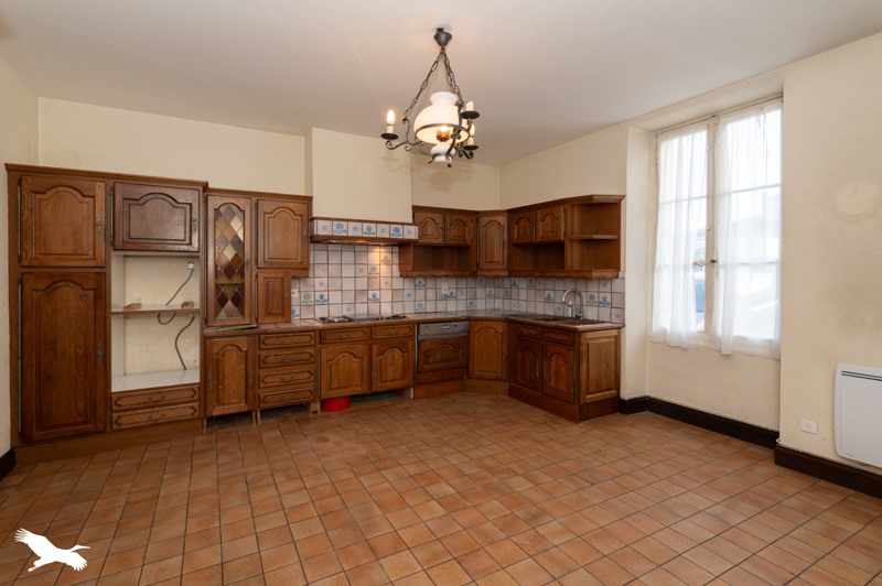 Vente Maison LESPARRE MEDOC - 7 pièces -215 m² - (33340)