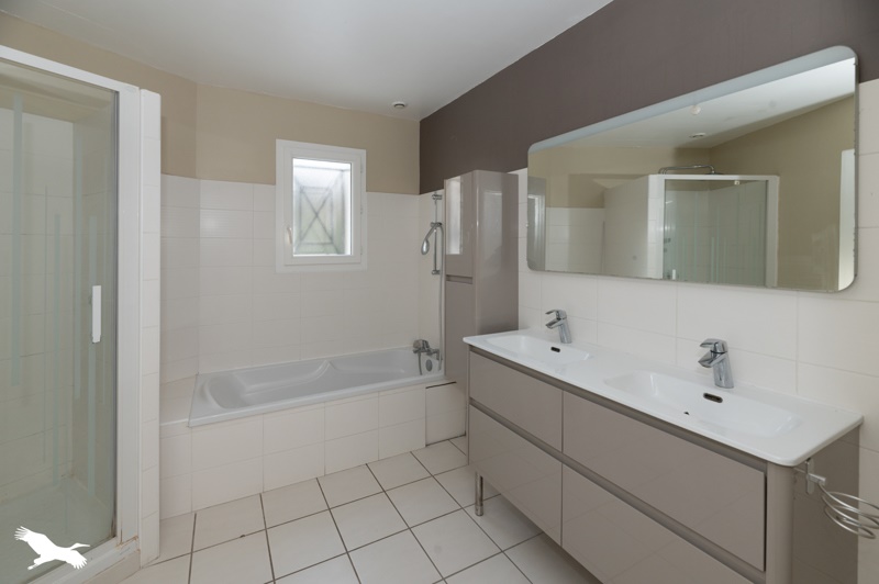 Vente Maison GAILLAN EN MEDOC - 7 pièces -125 m² - (33340)