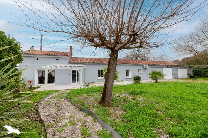 Vente Maison ORDONNAC - 4 pièces -108 m² - (33340)