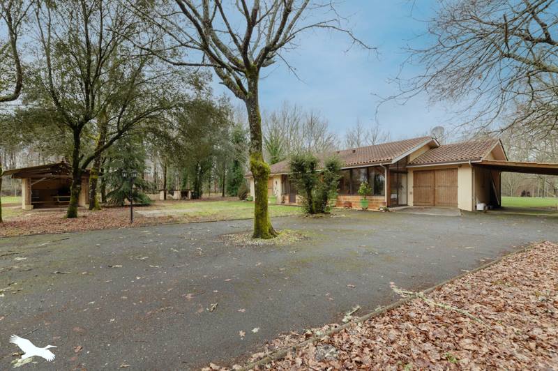 Vente Maison GAILLAN EN MEDOC - 4 pièces -143 m² - (33340)